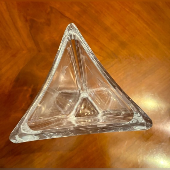 Mikasa Vintage SAFARI Etched Triangular Vase 8”. *Retired Rare - Picture 12 of 12